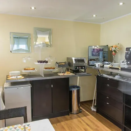 Maria فندق Crispiano